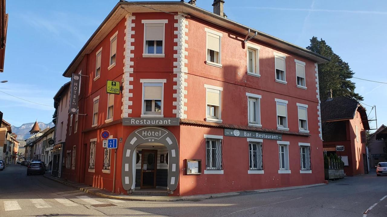 Logis Hotel Du Fer A Cheval Yenne Exterior foto
